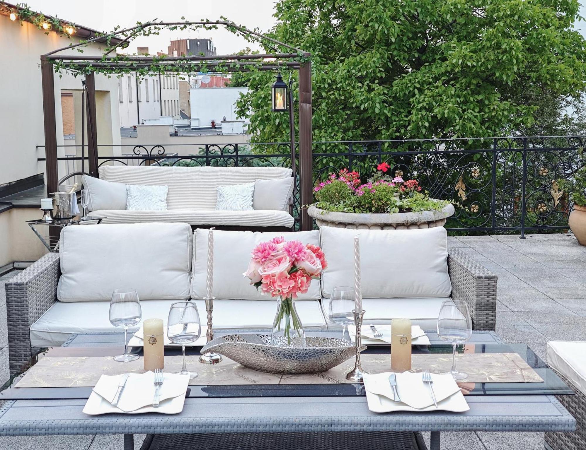 Вилла Unique Location With Hot-Tub, Terrace And Garden Прага Экстерьер фото