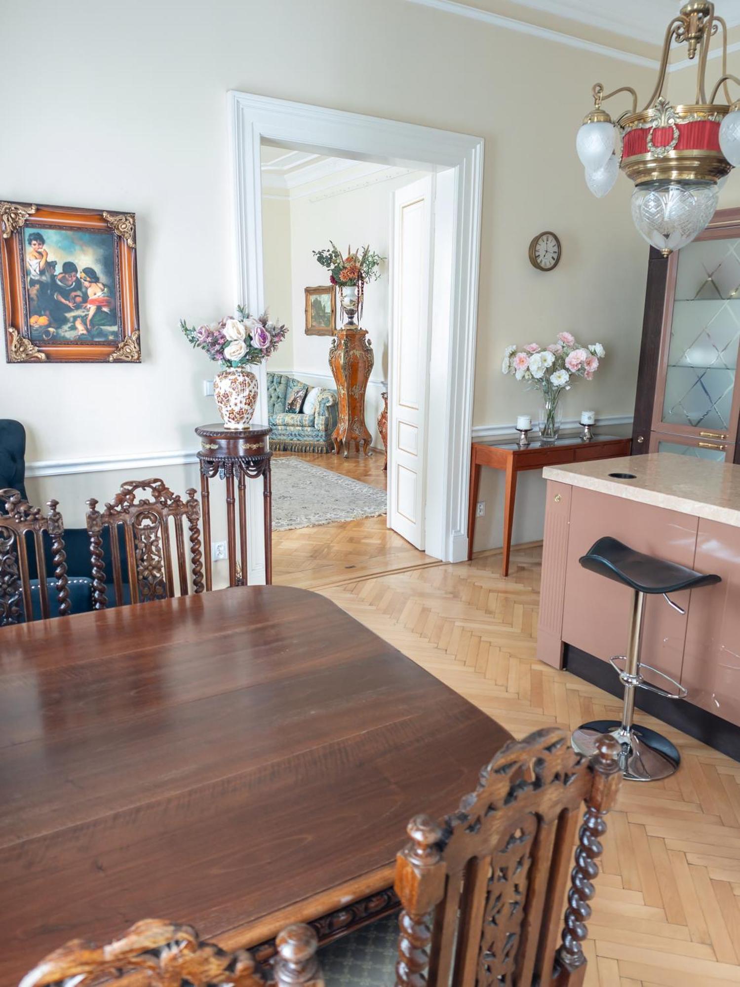 Вилла Unique Location With Hot-Tub, Terrace And Garden Прага Экстерьер фото